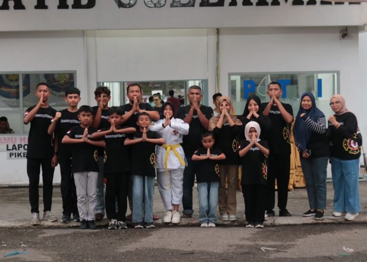 Para atlet Shorinji Kempo Dojo Prata Yudha yang bakal berlaga Kejurda Shorinji Kempo se-Sumatera Barat.  (Foto: Kominfo Padang Panjang)