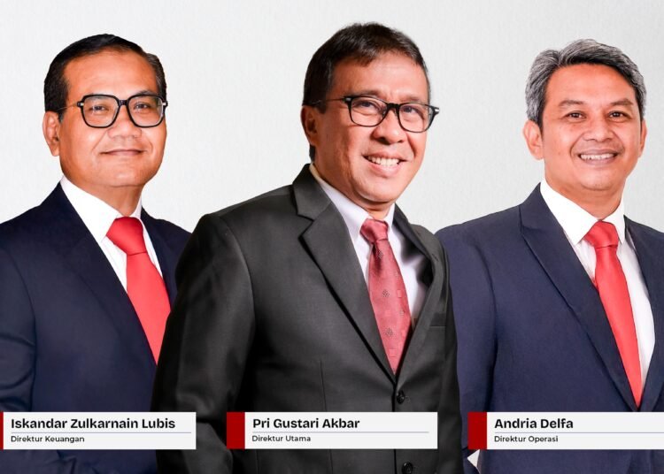 Tiga direktur baru PT Semen Padang. Foto: Semen Padang
