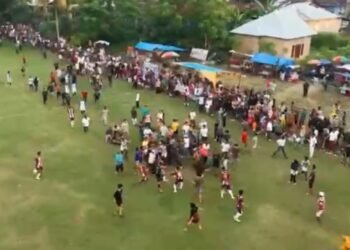 Turnamen Sepak Bola di Tarusan Pesisir Selatan Ricuh, Belasan Orang Baku Hantam