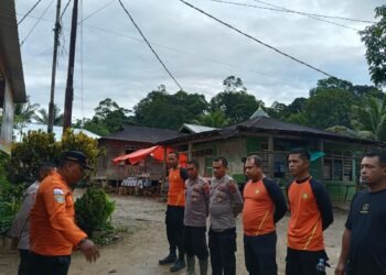 Dua Warga Hilang Terseret Air Bah Sungai Batang Pasaman, Keberadaannya Masih Dicari