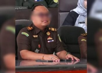 Viral Video Bernarasi Pejabat Kejaksaan Negeri Solok Selatan Selingkuh, Istri Tuntut Pemecatan