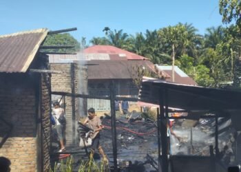 Sebuah Rumah di Pasaman Barat Terbakar Akibat Korsleting Penanak Nasi Elektrik