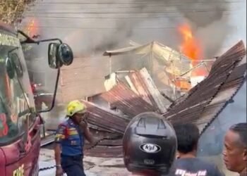 Api Hanguskan 10 Petak Rumah dan Kos di Padang, Kerugian Capai Rp1 Miliar