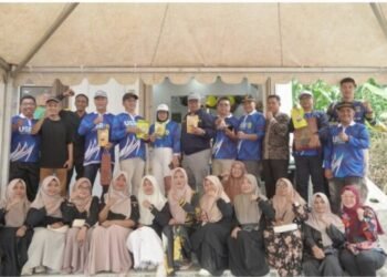 Dukung UMKM Lokal, Bupati Solok Selatan Resmikan Pusat Oleh-Oleh KMS