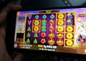 Kemensos Coret Ratusan Ribu Penerima Bansos Terindikasi Judi Online