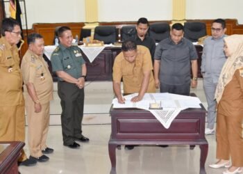 Ranperda Perubahan APBD Kota Pariaman 2025 Resmi Disahkan Jadi Perda, Pemko Siap Jalankan Program