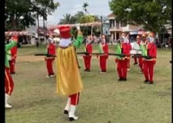 Viral! Siswa Drumband Nangis Kecewa, Gagal Tampil gegara Panitia Malah Asyik Putar Lagu Ultah Istri Camat