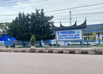 Redaksi & Perusahaan