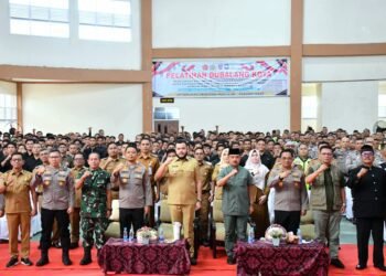 Pemko Padang Latih 208 Dubalang Kota untuk Jaga Trantibum Berbasis Adat