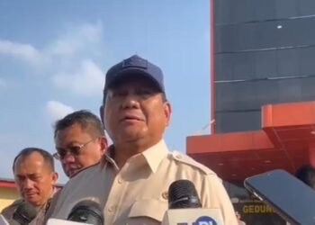 Presiden Prabowo Jenguk Polisi Korban Demo, Instruksikan Kenaikan Pangkat Luar Biasa