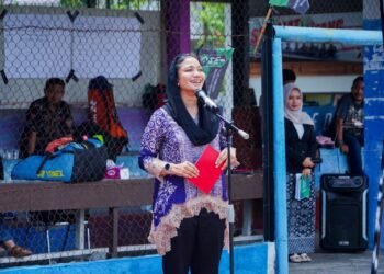 HMI Dharmasraya Gelar Kejurda Tenis, Bupati Annisa Beri Dukungan dan Tambah Hadiah
