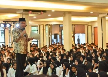 Wali Kota Padang Resmikan PKKMB UBH, Wawako Jadi Pembicara Tekankan Integritas dan Soft Kill