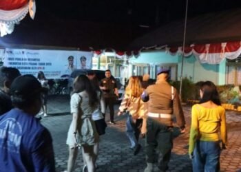 Dua Tempat Hiburan Malam di Padang Dibubarkan Satpol PP, Tiga Perempuan Diciduk