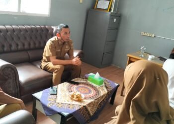 Sidak 3 Kantor Lurah, Wawako Padang Panjang Periksa Kedisiplinan ASN