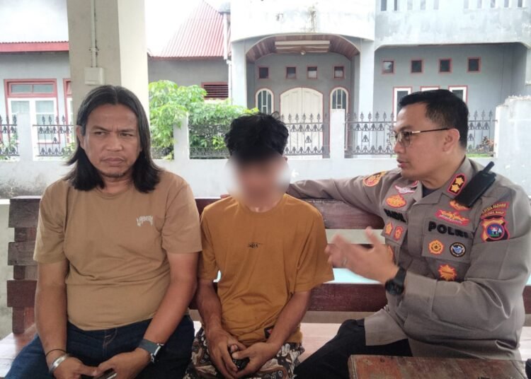 Satu dari empat pelajar di Padang yang diamankan polisi.