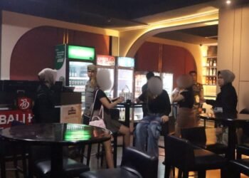 Buka hingga Pagi, 5 Tempat Hiburan Malam di Padang Dibubarkan Satpol PP