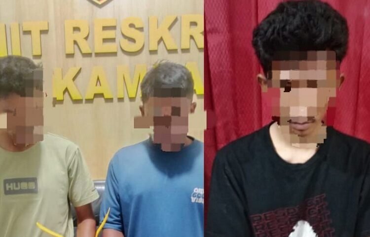 Tiga pengedar sabu-sabu inisial NA (22), AA (32) dan DE (26), ditangkap Polsek Kampar Kiri di dua lokasi berbeda.