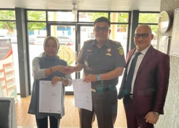 Kejari Pesisir Selatan Terima Pembayaran Uang Pengganti dari Terpidana Korupsi PDAM Tirta Langkisau