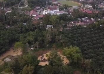 Ratusan Titik Tambang Emas Ilegal di Sijunjung Ancam Sungai Kuantan Riau