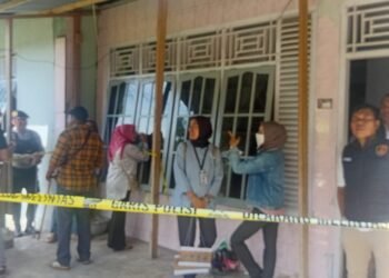 Rekonstruksi Kasus Mutilasi di Padang Pariaman Jadi Tontonan Warga