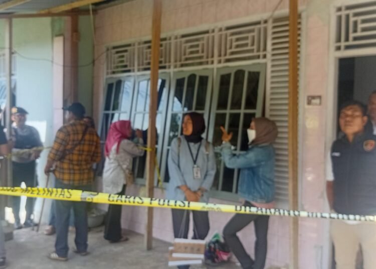 Polisi gelar rekonstruksi kasus pembunuhan keji yang dilakukan oleh Satria Juwanda alias Wanda (25) di Padang Pariaman, Rabu (3/9).