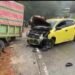 Video: Truk Hino Tabrakan dengan Minibus di Sitinjau Lauik