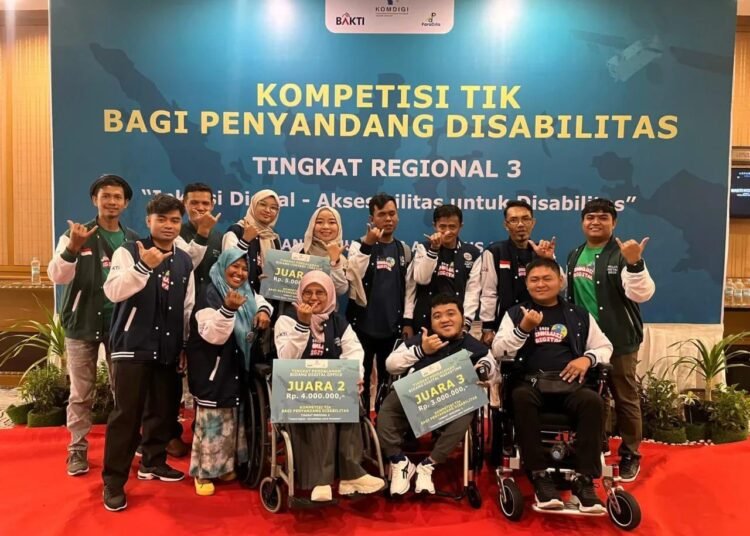 Para pemenang Digital Content Creator Tingkat Nasional Kompetisi Teknologi Informasi dan Komunikasi (TIK) bagi Penyandang Disabilitas 2025.