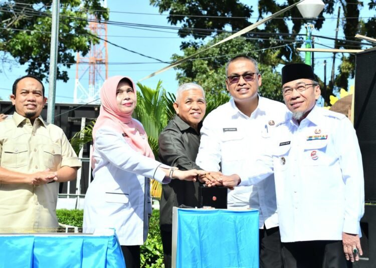 Wakil Wali Kota Padang, Maigus Nasir, menghadiri peresmian Rumah Sakit Mata Sumatera Barat, Rabu (15/10/2025).