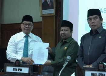 Wali Kota Bukittinggi Sampaikan Raperda Perubahan Kedua Susunan Perangkat Daerah