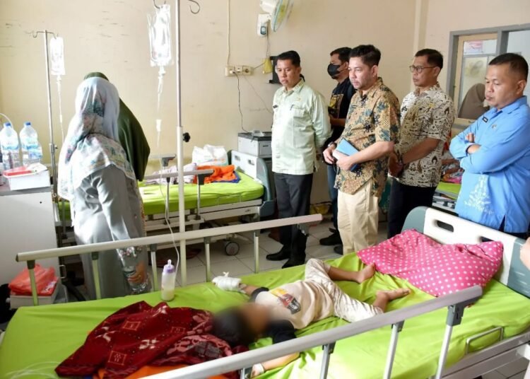 Seorang anak dirawat di rumah sakit di Agam karena diduga keracunan MBG.