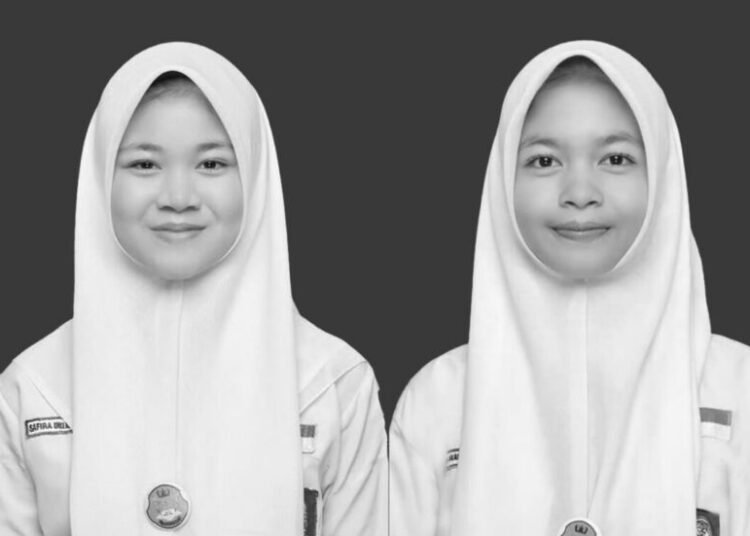 Dua siswi SMAN 14 Padang, Safira Dwi Ramadhani dan Nazilla Maryuanda, meninggal dunia karena sepeda motor mereka menabrak truk yang sedang parkir di Jalan Raya Indarung, Kelurahan Indarung, Kecamatan Lubuk Kilangan, Kota Padang. Foto: IST
