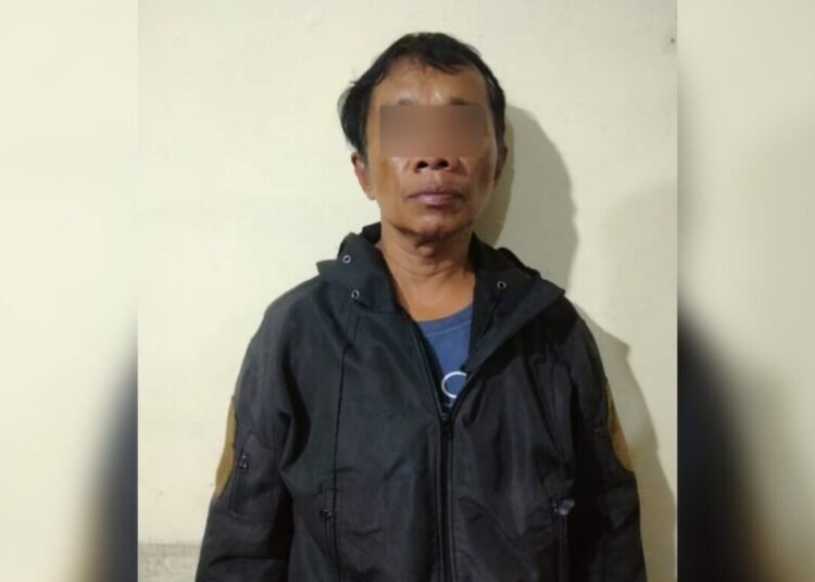 Polisi menangkap tersangka pencuri kambing di sebuah pondok di Kelurahan Koto Panjang Dalam, Kecamatan Lamposi Tigo Nagari, Kota Payakumbuh, pada Jumat (3/10). Foto: Polres Payakumbuh
