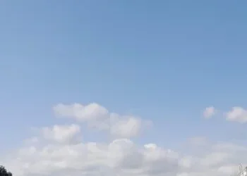 Cuaca Padang Hari Ini, 28 Oktober 2025: Cerah dan Berawan