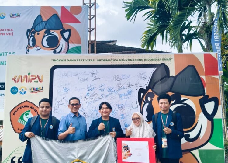 Mahasiswa Politeknik Pertanian Negeri Payakumbuh (PPNP) meraih dua penghargaan pada ajang Kompetisi Mahasiswa Informatika Politeknik Nasional (KMIPN) VII yang digelar di Politeknik Negeri Padang (PNP), 13–16 Oktober 2025.