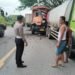 Truk Batu Bara Tabrak Truk Tangki di Dharmasraya, Sopir Terluka