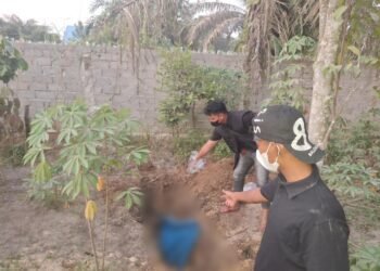 Mayat Pria Ditemukan Terkubur Pakai Terpal di Riau, Polisi Duga Korban Pembunuhan