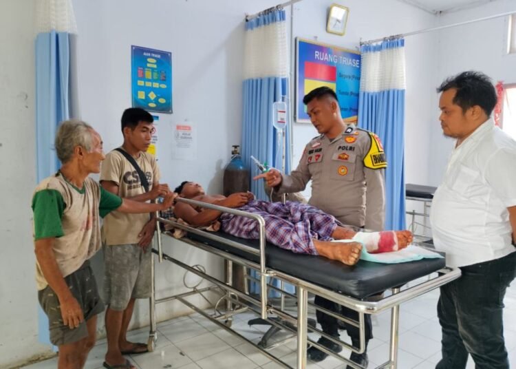 Korban menjalani perawatan di rumah sakit. Foto: Dok. Polres Inhu
