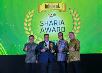 UUS Bank Nagari Raih Tiga Penghargaan Infobank 14th Sharia Awards