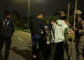 Patroli Dini Hari di Padang: Petugas Sisir Titik Rawan Tawuran dan Balap Liar