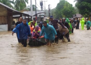 Banjir Melanda Kota Pariaman, Warga Dievakuasi dan Status Darurat Ditetapkan