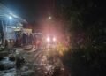 Hujan Deras Disertai Angin Kencang di Padang, Pohon Tumbang Tutup Akses Jalan