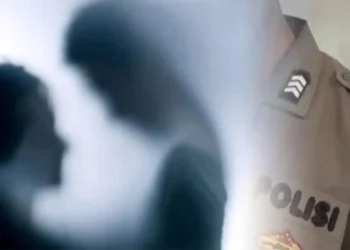 Oknum Polisi Digerebek Warga, Diduga Selingkuh dengan Istri Eks Polisi