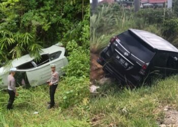 Akibat Jalan Licin di Kabupaten Solok, 1 Mobil Masuk Jurang, 1 Lagi Masuk Parit