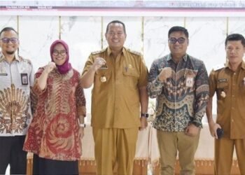 Wali Kota Pariaman Ingatkan Kepala Desa untuk Kelola APBDes Secara Transparan