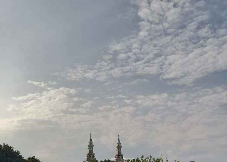 Ilustrasi cuaca berawan.