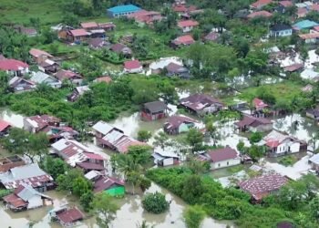 Banjir dan Longsor Landa 13 Kecamatan di Padang Pariaman, Pemkab Tetapkan Status Tanggap Darurat Bencana