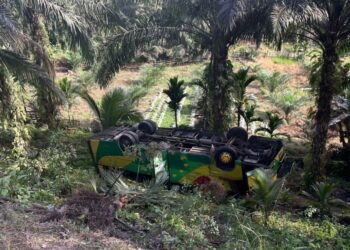 Detik-detik Mencekam Bus Bawa 21 Penumpang Masuk Jurang di Sijunjung