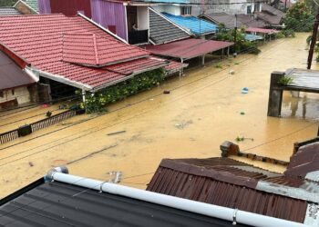 Korban Meninggal Banjir Padang Jadi 12 Orang, Ribuan Warga Masih Mengungsi