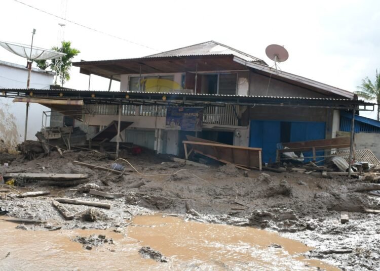 Foto: kondisi rumah warga yang diterjang galodo di Nagari Malalak Timur Agam beberapa waktu lalu. IST