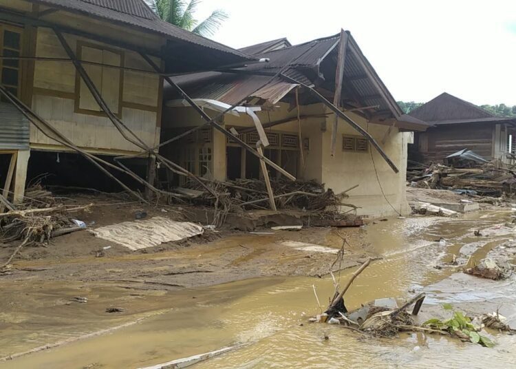 Kondisi Batu Busuak, Kecamatan Pauh, Padang, pascabanjir bandang yang terjadi akhir November 2025.  Foto: Qadri/Sumbarkita